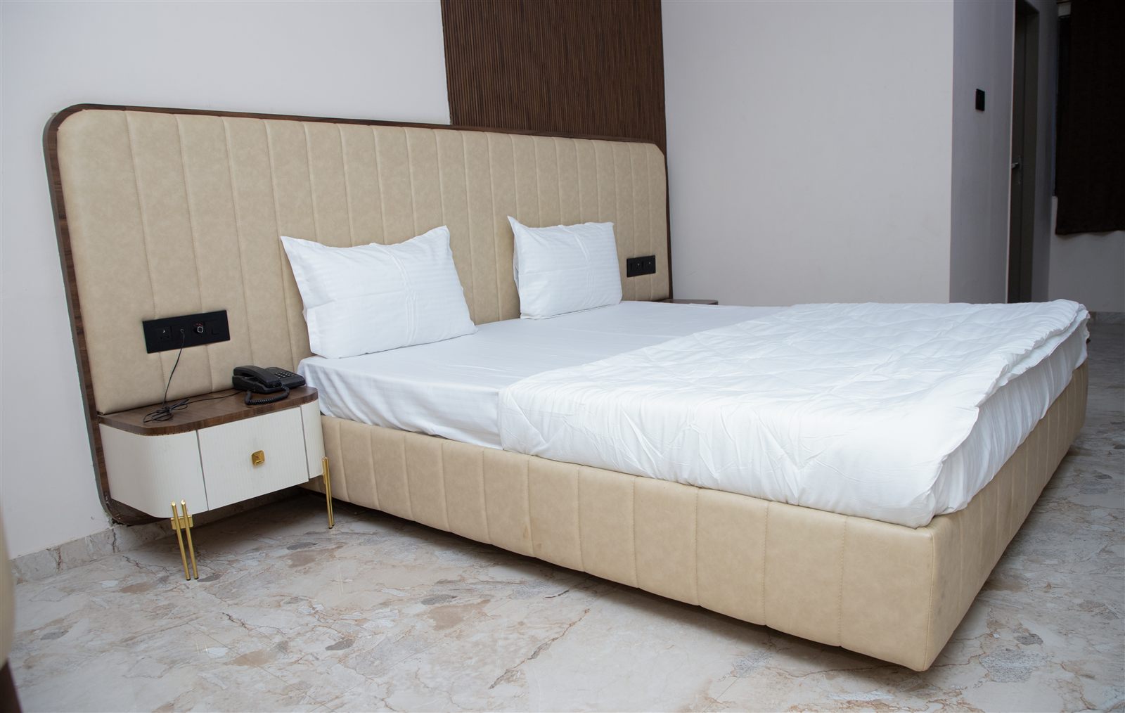 Hotel White Desert room and stay photo